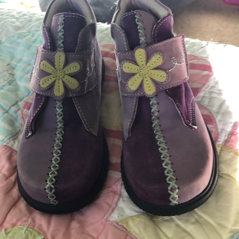 Umi brand ankle shoe